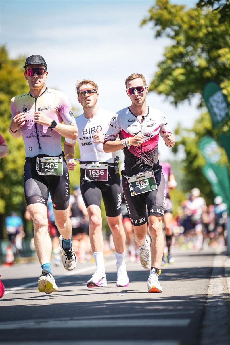 Runners on the run leg of a triathlon