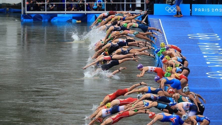 Start of an open water swimming race